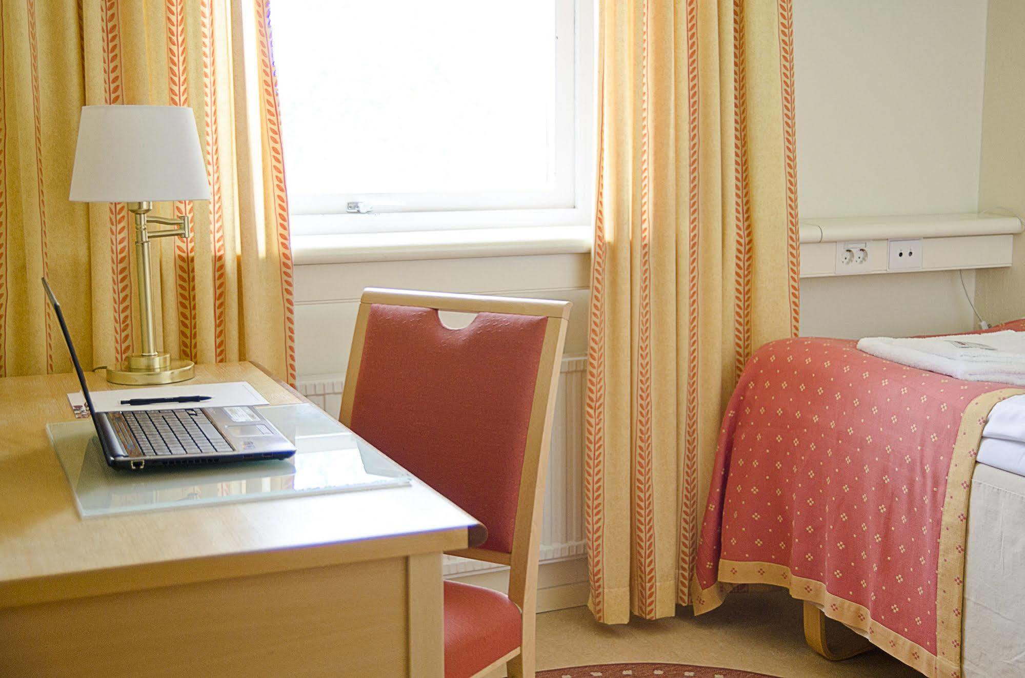 Sunderby Folkhoegskola Hotell & Konferens Lulea Luaran gambar