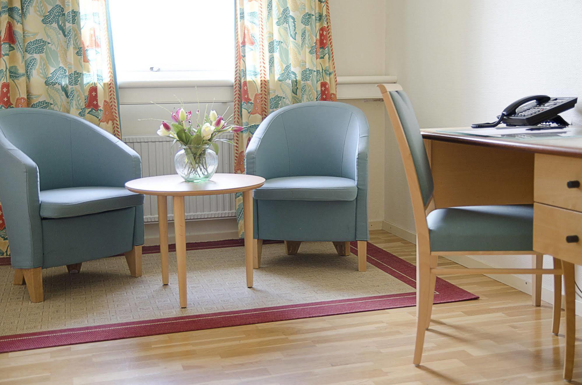 Sunderby Folkhoegskola Hotell & Konferens Lulea Luaran gambar